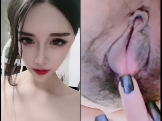 アジアの痴女の裸のダンスとオナニー