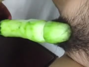 Indoesian 女の子 Masturbation Use Cucumber